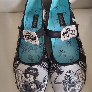 Hot Chocolate Designs Chocolaticas Drug Store Size HCD 41/US 11